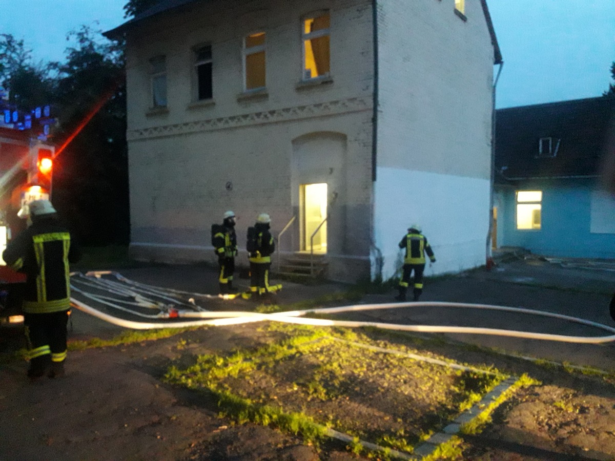 FW-Erkrath: Feuermeldung im Übergangsheim