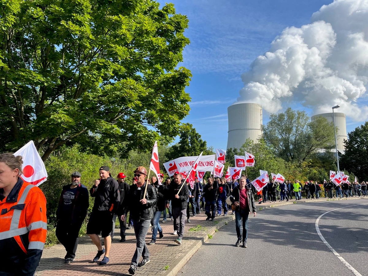 Mehr als 2000 Mitarbeitende im Warnstreik bei der LEAG