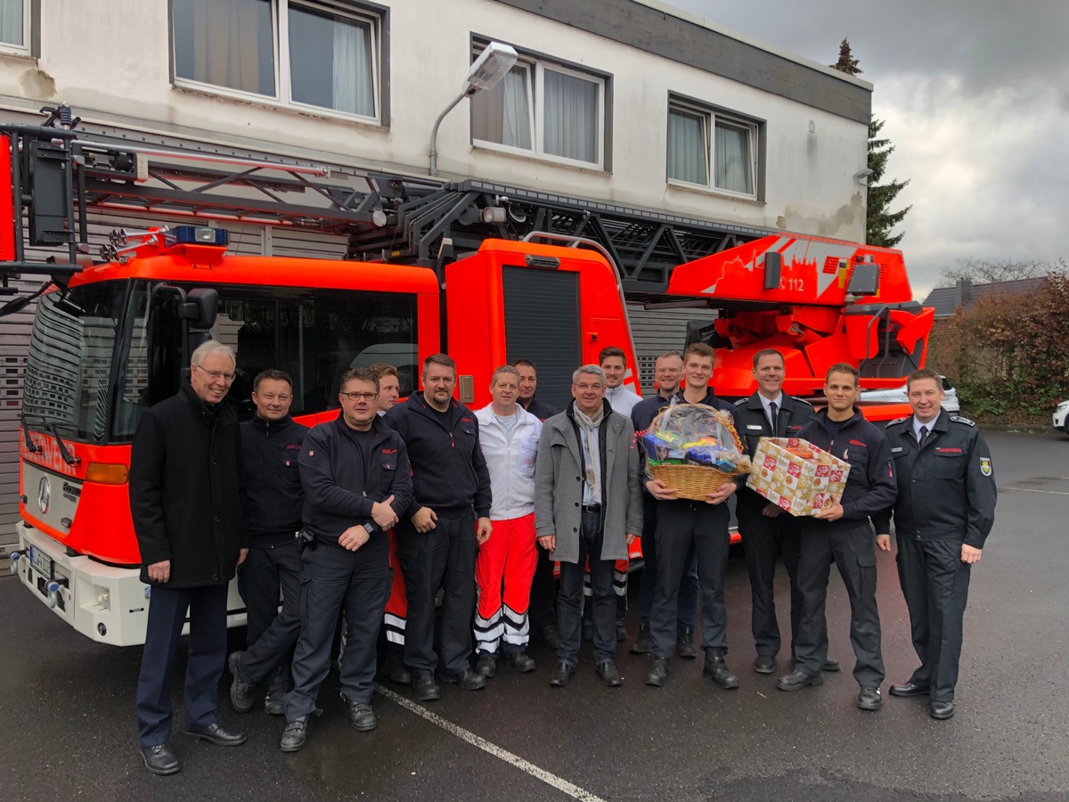 FW-GL: Heiligabend bei der Feuerwehr Bergisch Gladbach