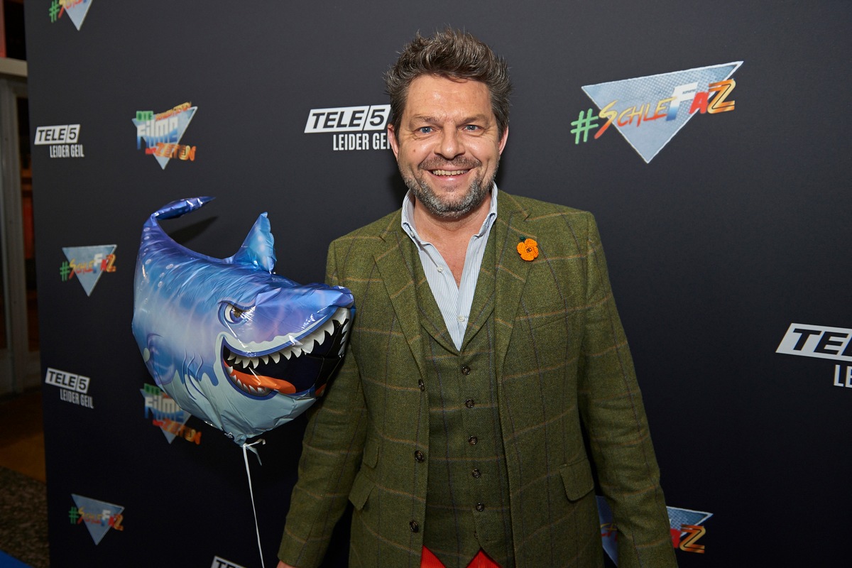 Wahnsinns-Kino-Preview von &#039;SchleFaZ: Sharknado&#039; mit Oliver Kalkofe, Peter Rütten und TELE 5 Geschäftsführer Kai Blasberg - gestern im Kino International in Berlin (FOTO)