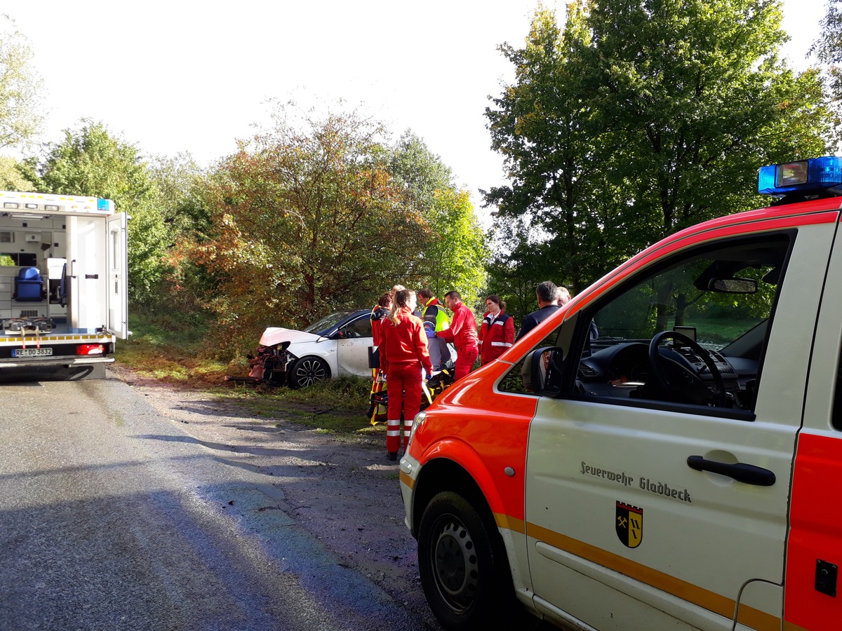 FW-Dorsten: Verkehrsunfall mit einer schwerverletzten Person. Und weitere Einsätze.