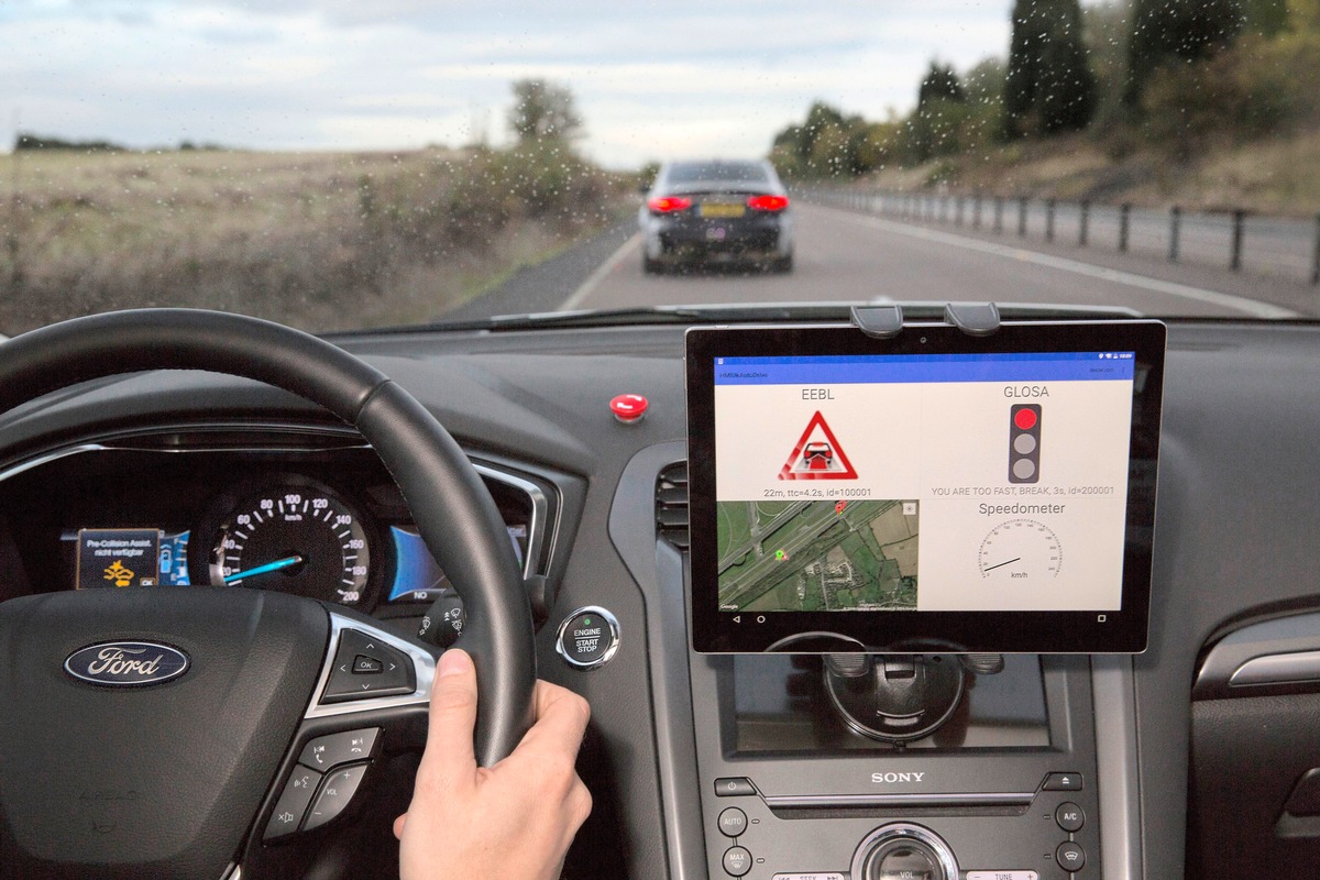 Flüssiges Fahren ohne rote Ampeln? Ford testet Technologie fürs Autofahren bei &quot;grüner Welle&quot; (FOTO)