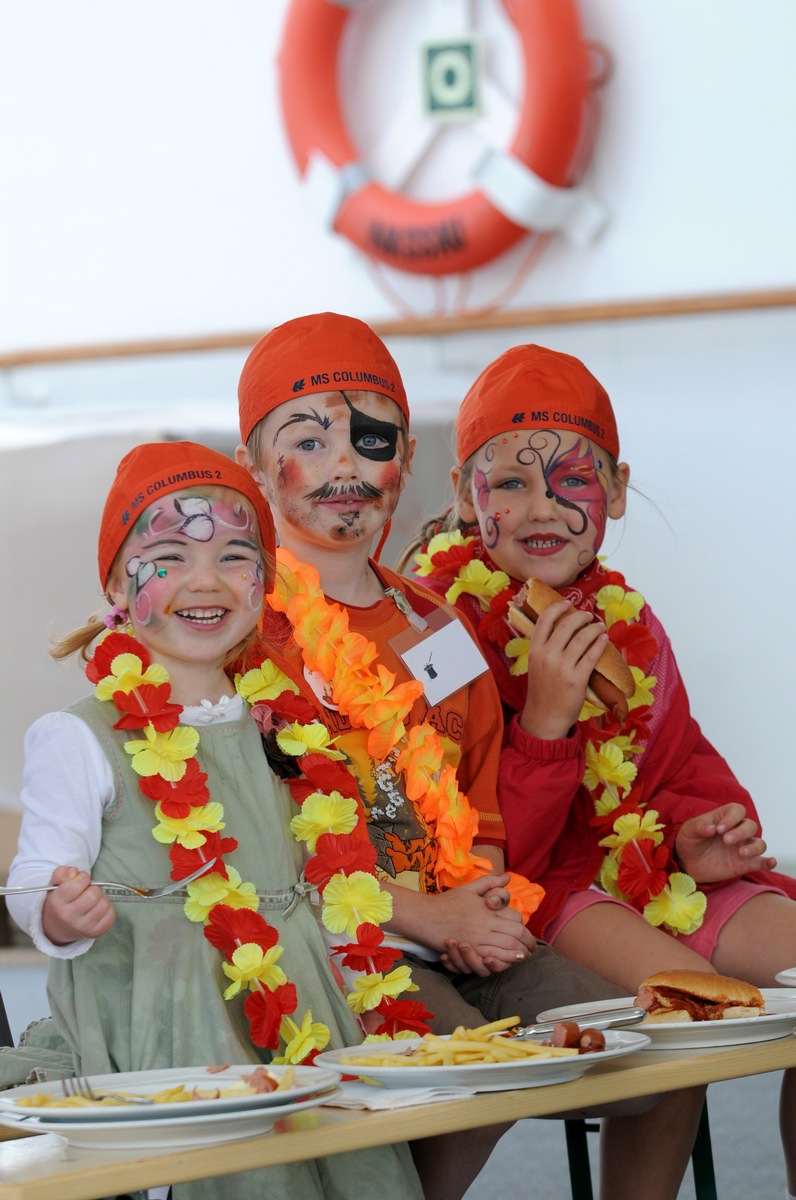 Familienreisen mit MS COLUMBUS 2: Kinder reisen kostenlos (mit Bild)