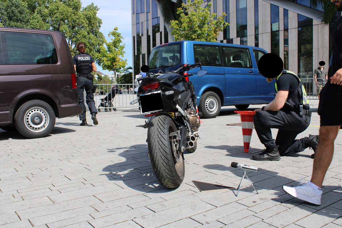 POL-D: Innenstadt - Erneute Tuningkontrollen - Mehrere Fahrzeuge sichergestellt - Kurze Bilanz eines Kontrolltages