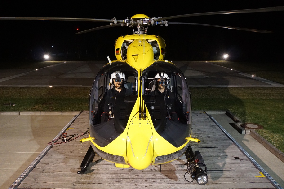 Notfallrettung aus der Luft mit Nightvision / Projekt in Brandenburg neuer Meilenstein der ADAC Luftrettung / Einstieg in Senftenberg - Erster Notfall südlich von Berlin im Spreewald