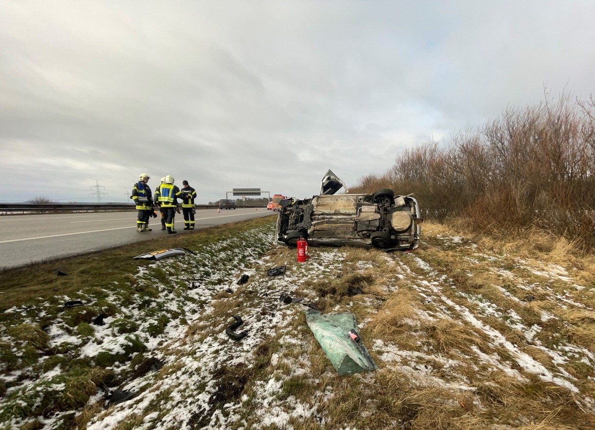 API-TH: Fahrzeug überschlägt sich