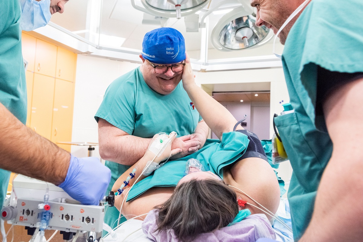 Universitäts-Kinderspital Zürich gewinnt PR-Bild Award 2022 mit &quot;Danke im OP-Saal!&quot;