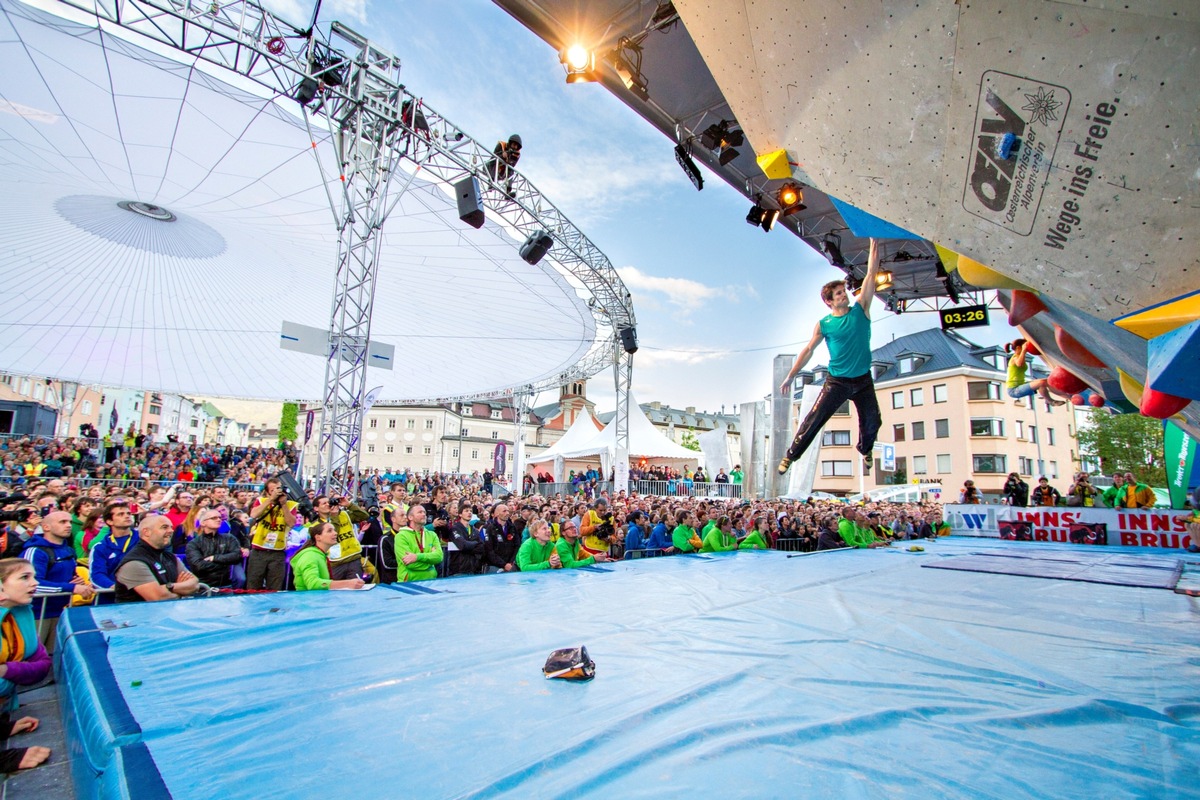 In Innsbruck trifft sich die Boulder-Weltelite: MAMMUT Blocmaster Kletterfestival 15. bis 17. Mai 2014 - BILD