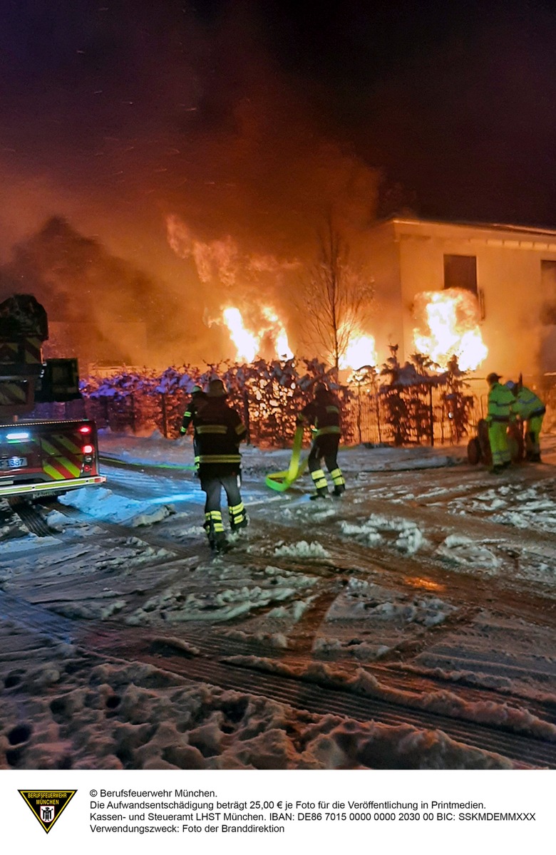 FW-M: Einfamilienhaus nach Brand unbewohnbar (Mittersendling)