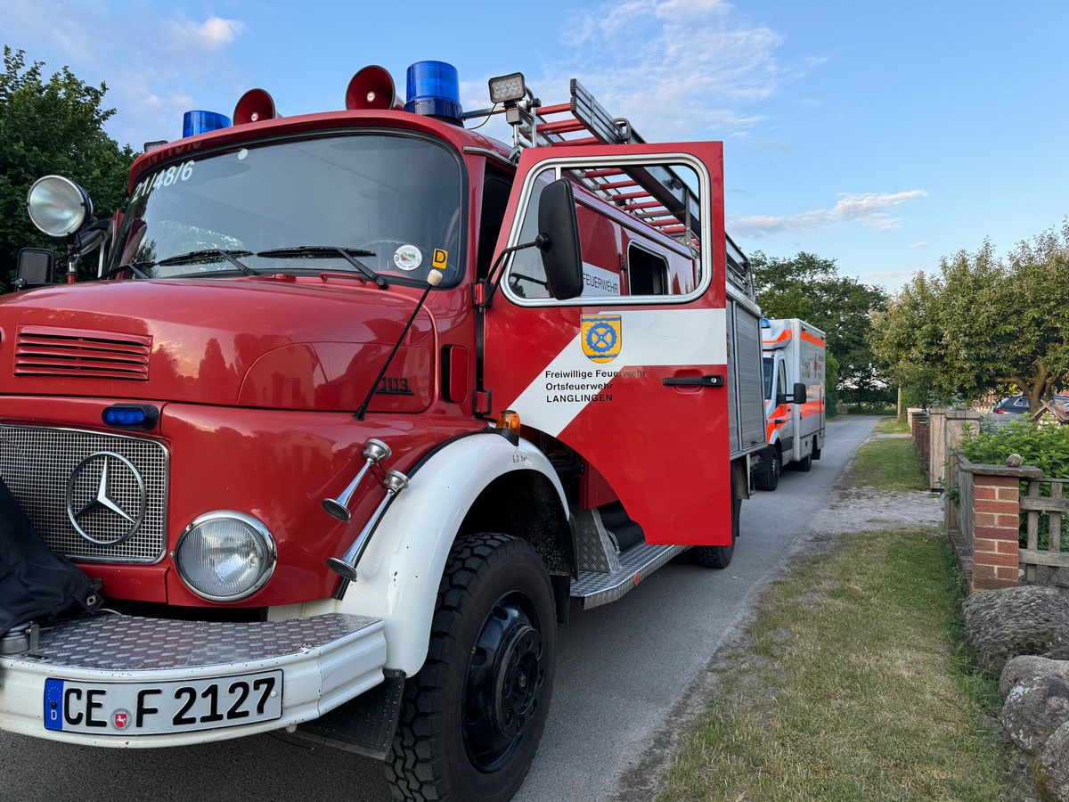 FW Flotwedel: Ortsfeuerwehr Langlingen befreit in Not geratenes Kind aus Zimmertür