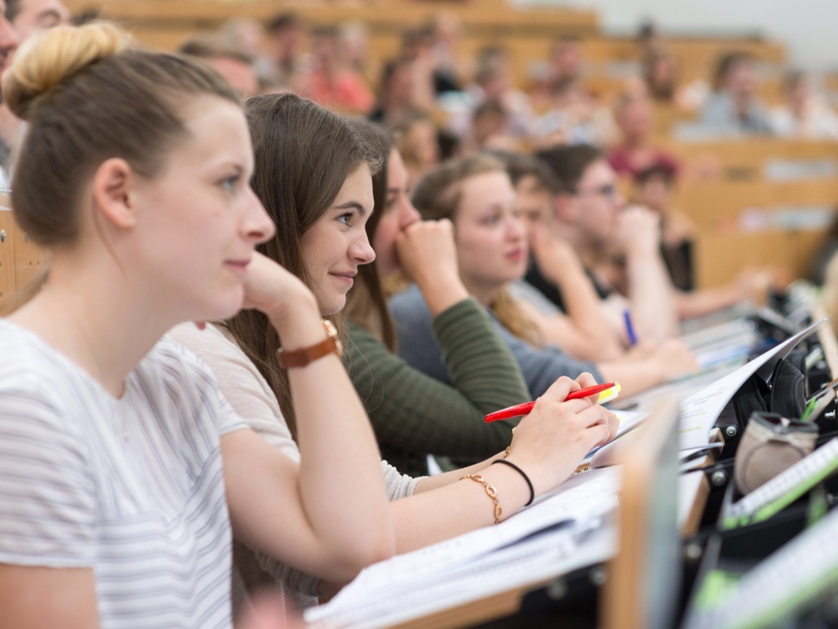 Studieren in Bremen und Bremerhaven: Hochschulen stellen sich vor