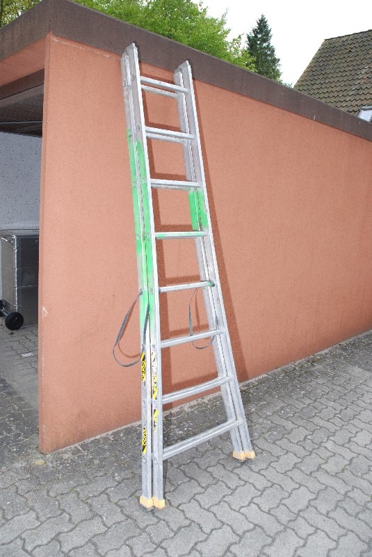 POL-CUX: Kupferdiebe ließen Leitern zurück (Bildanlagen) + Junge Fahrradfahrerin gestürzt, Autofahrer flüchtet vom Unfallort