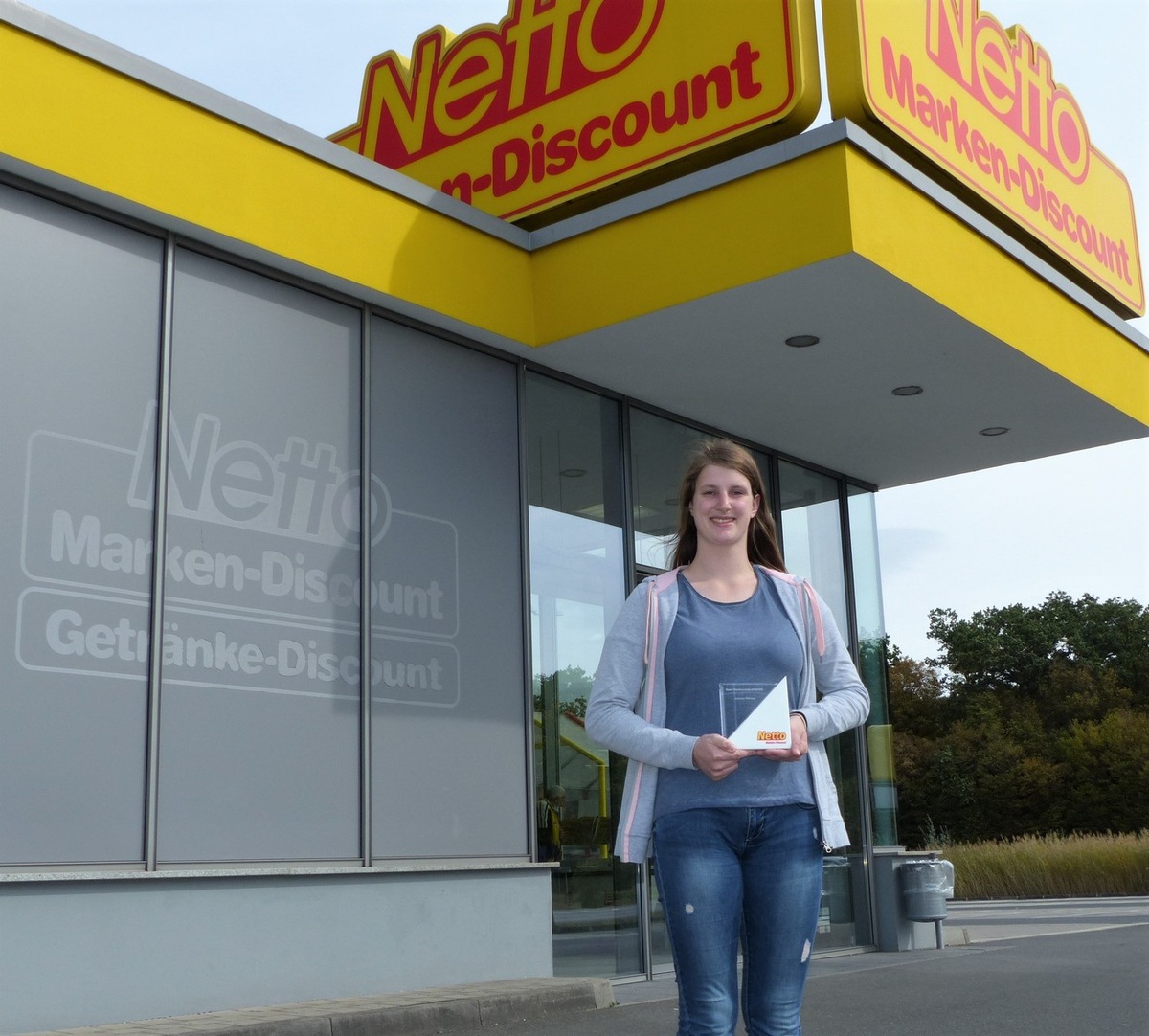 Antonia Wintzer aus Chemnitz ist die &quot;Beste Netto-Nachwuchskraft 2020&quot;