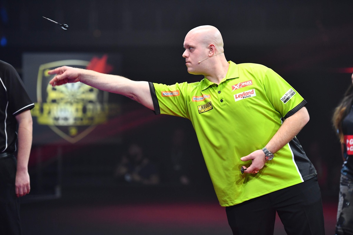 Holländisches Dream-Team! Rafael van der Vaart und Weltklasse-Profi Michael van Gerwen wollen die &quot;Promi-Darts-WM 2019&quot; auf ProSieben gewinnen