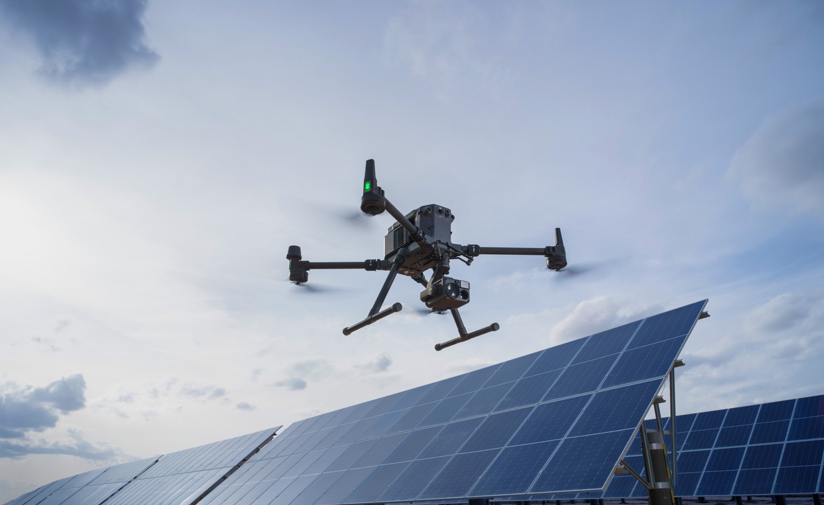 DJI Enterprise Shows the Latest Drone Solutions for Inspection, Perimeter Protection and Rooftop Measurement at Intersolar Europe