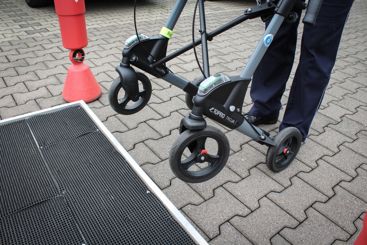 POL-BO: Erinnerung: Rollator-Training vor der Stadtgalerie in Witten am 6. Oktober