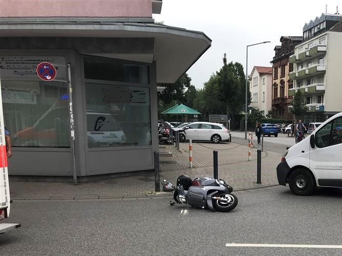 POL-PDWO: Worms - Rollerfahrer bei Sturz verletzt