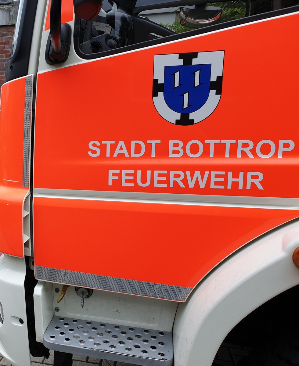 FW-BOT: Silvesterbilanz der Feuerwehr Bottrop