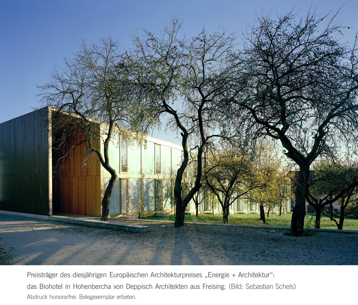 Architekturpreis für nachhaltiges Bauen vergeben / Sanitär-, Heizungs- und Klimahandwerk prämiert Deppisch Architekten aus Freising - Gelungene Verbindung von Gebäudetechnik und Architektur (mit Bild)