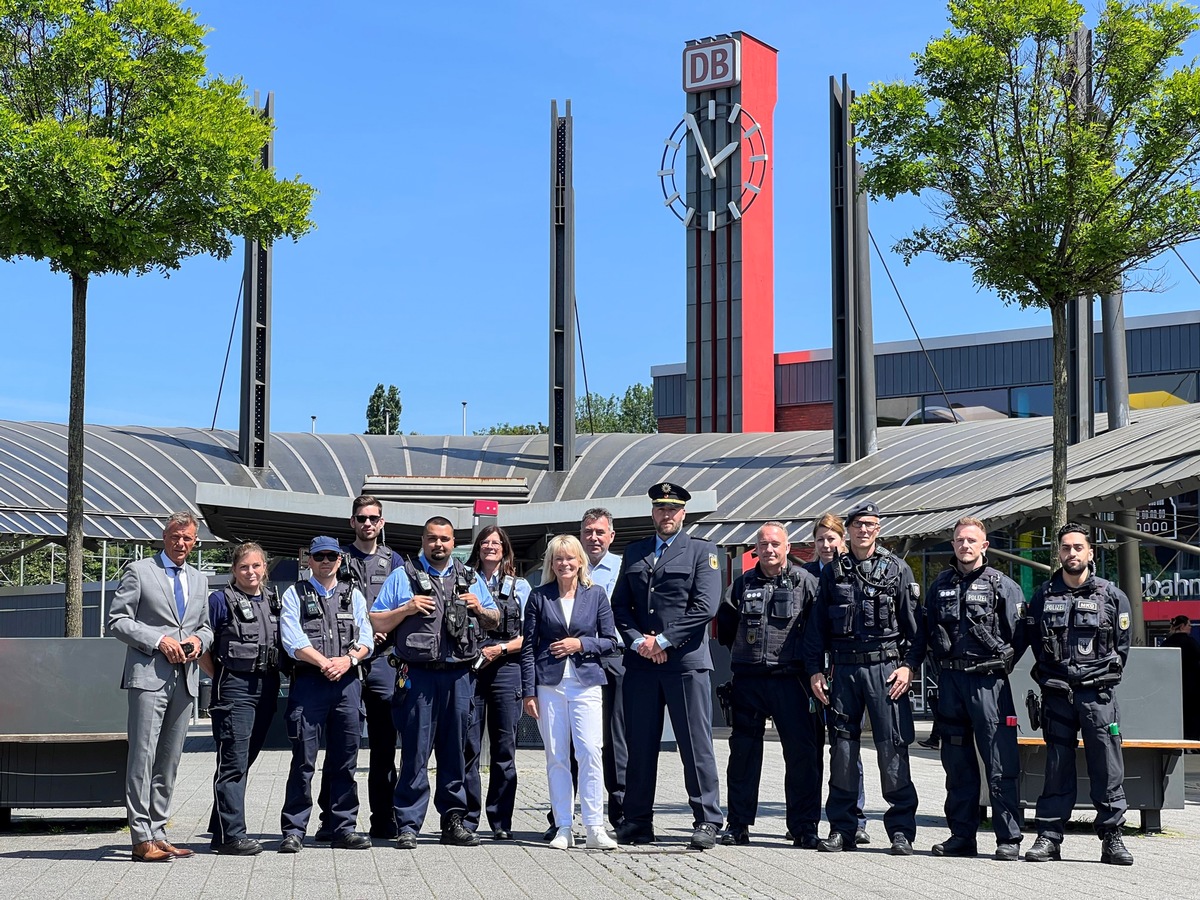 POL-RE: Recklinghausen/Haltern am See: Gemeinsam für mehr Sicherheit - erhöhte Präsenz am ZOB und in der Innenstadt