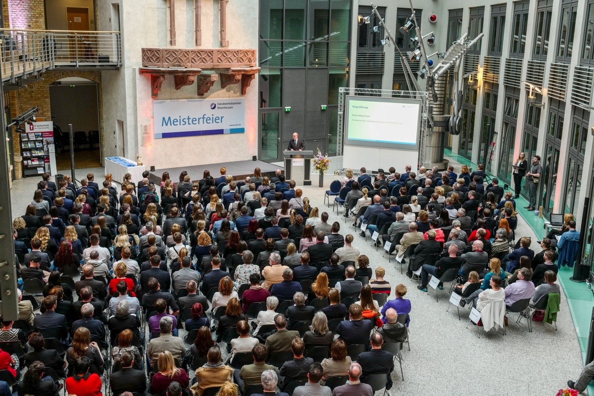 Meisterfeier der Hörakustiker 2018 / 198 frisch geprüfte Meister in Mainz geehrt