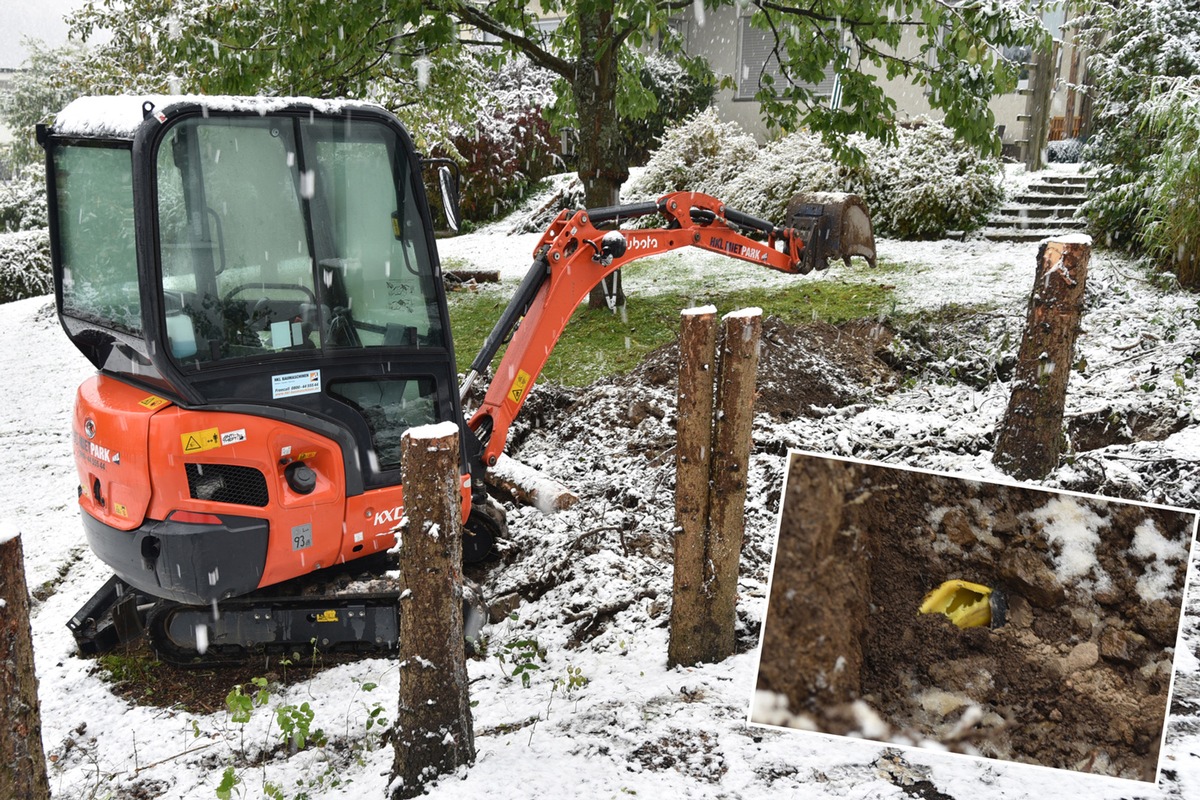 FW-OE: Bagger beschädigt Gasleitung - Wohnhäuser evakuiert