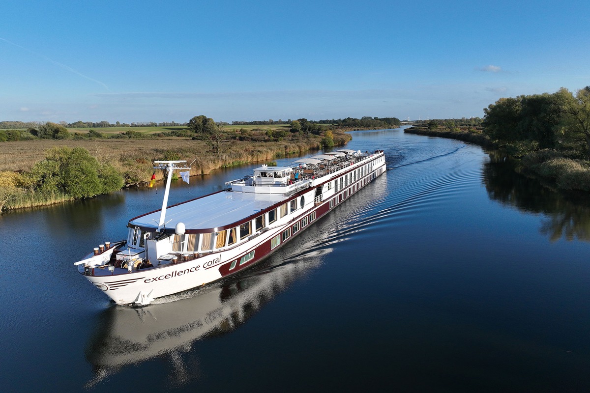 Erstes Passagierschiff in Deutschlands neuem &quot;Superlift&quot; ist eine Schweizerin