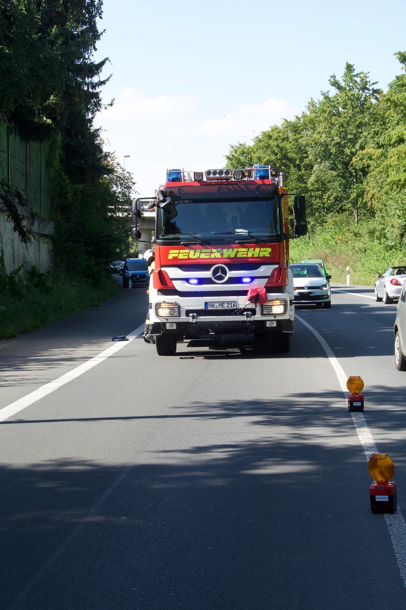 FW Menden: PKW-Brand auf der Westtangente