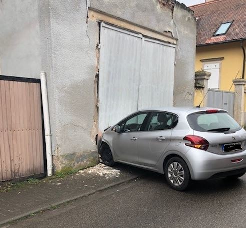 POL-PDLD: Edenkoben - Gegen die Nachbarsgarage