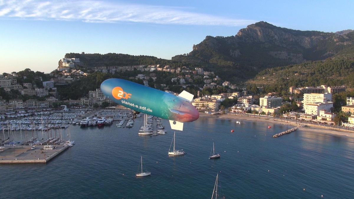 ZDF-Zeppelin über Mallorca /  Zweiteilige &quot;planet e.&quot;-Dokumentation zeigt die Insel aus ungewöhnlicher Perspektive (BILD)