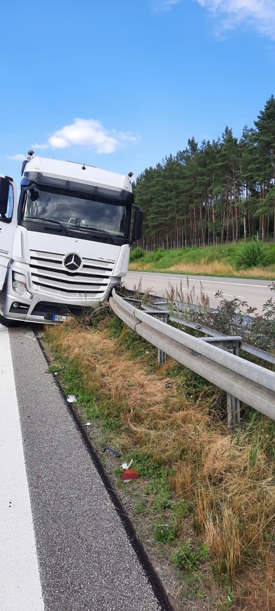 POL-HRO: Verkehrsunfall mit Personenschaden auf der BAB 19