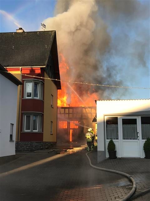 POL-PDKO: Gebäudebrand, Vollbrand eines landwirtschaftl. Ökonomiegebäudes