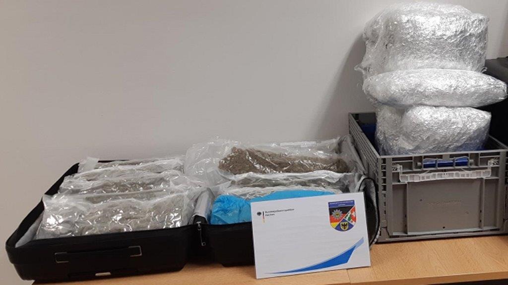 BPOL NRW: 14,2 Kg Marihuana sichergestellt - Bundespolizei verhaftet zwei Beschuldigte