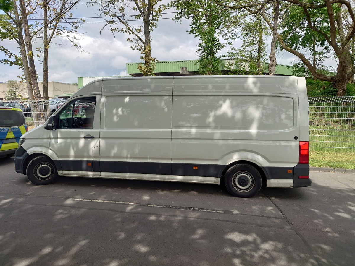 POL-KS: Verkehrspolizisten stoppen um 46 Prozent überladenen Kleintransporter in Kassel