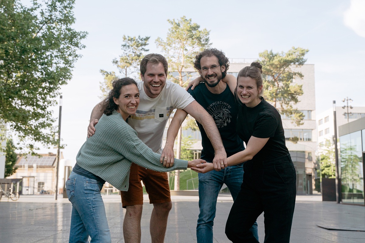 Die Stiftung der Deutschen Wirtschaft und die Dieter Schwarz Stiftung stärken gemeinsam Lehrkräfte im Tandem, die an ihrer Schule mehr Verantwortung übernehmen wollen