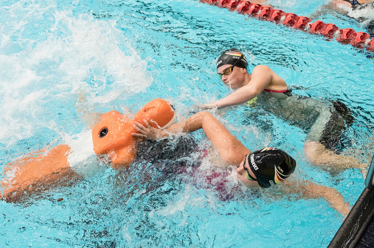 Europameisterschaft im Rettungsschwimmen: DLRG Nationalmannschaft auf dem Weg nach Italien