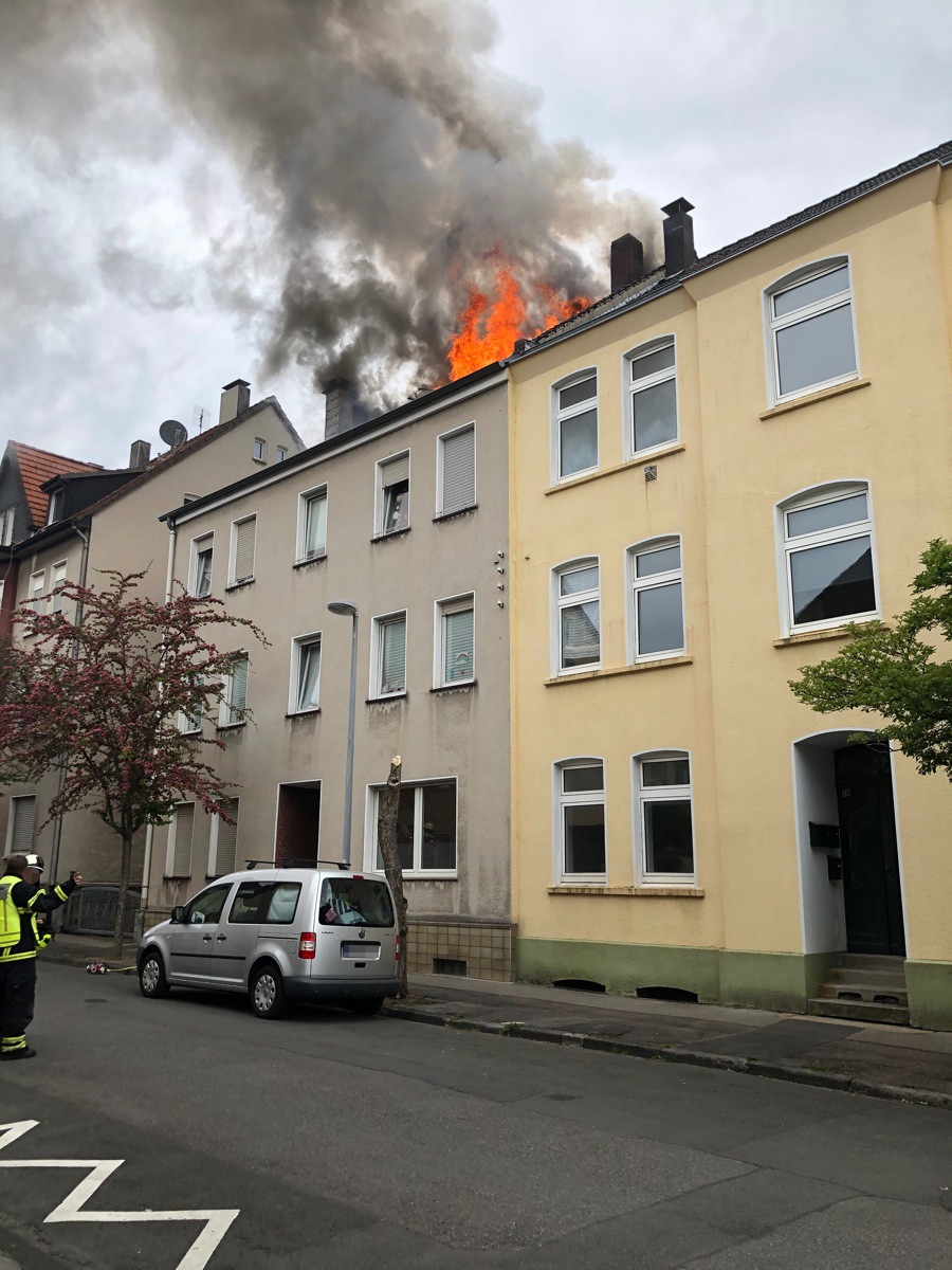 POL-MK: Polizeiliche Ermittlungen nach Dachstuhlbrand