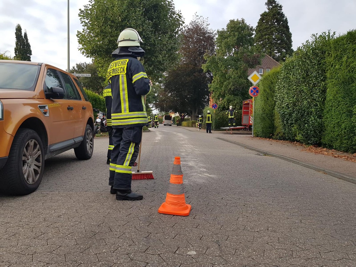 FW-Schermbeck: Ölspur auf dem Kapellenweg