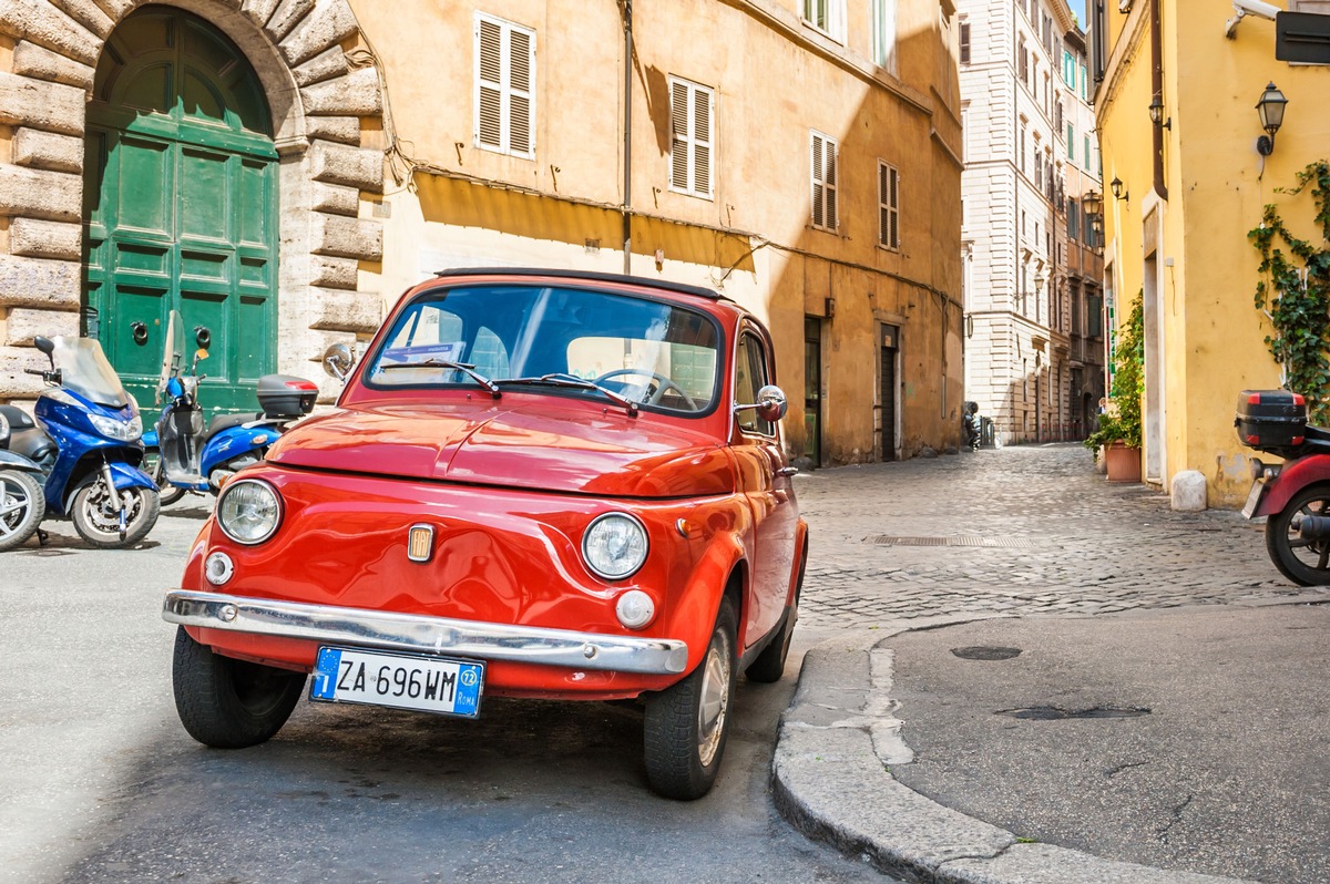 Erste vollautomatische Kennzeichenproduktion der Welt - Italienischer Staat setzt auf deutsche Technologie aus Niedersachsen