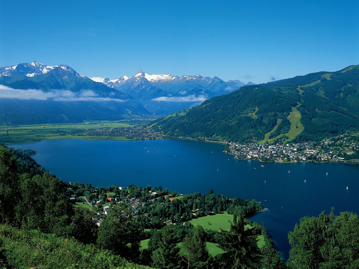 На озерах австрии. Цель ам Зее. Озеро Целлер-зе в Австрии. Целль-ам-Зее Австрия. Озеро Целль Австрия.