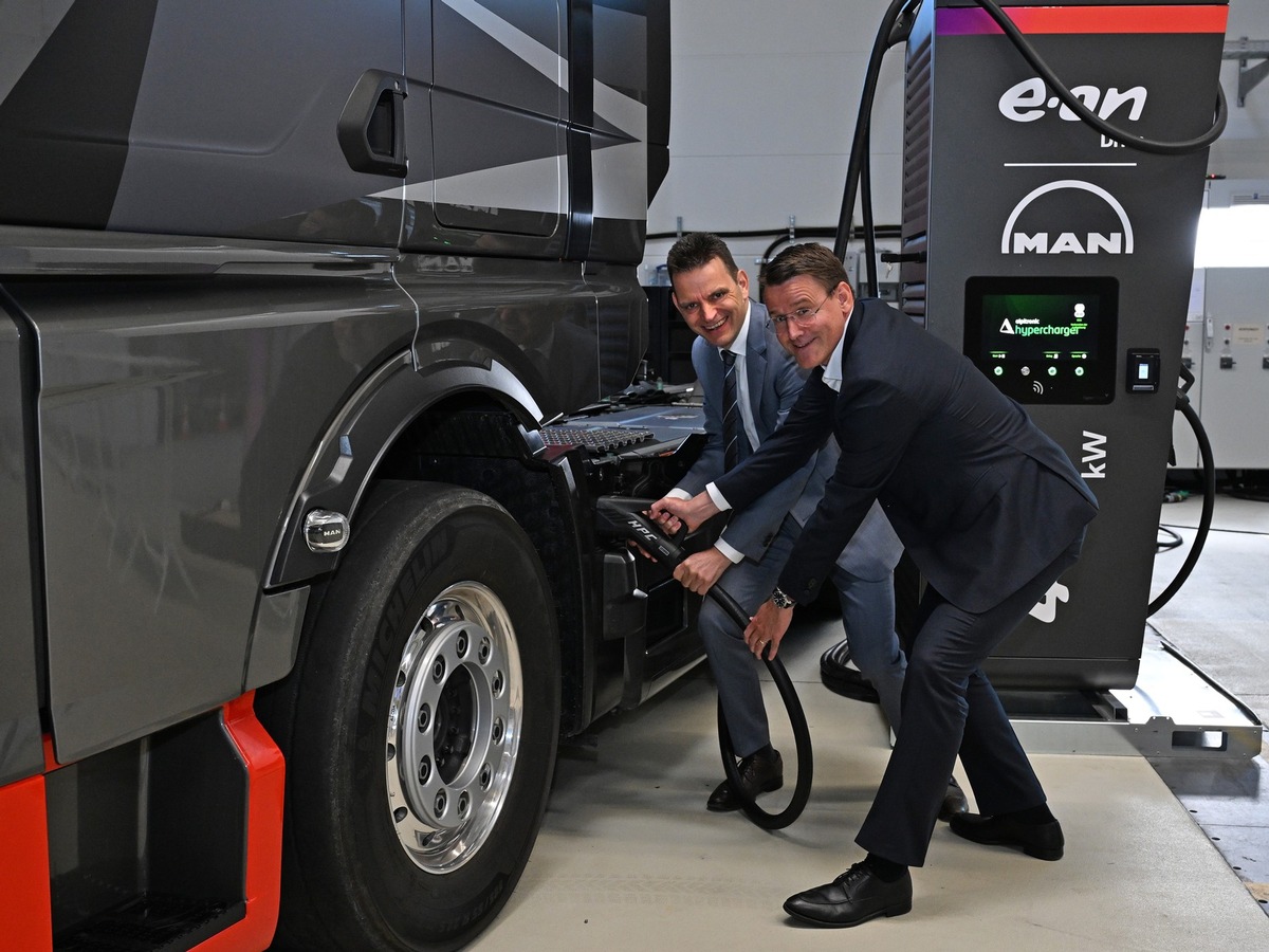 E.ON SE: E.ON und MAN bauen öffentliches Ladenetz für Elektro-Lkw in Europa auf