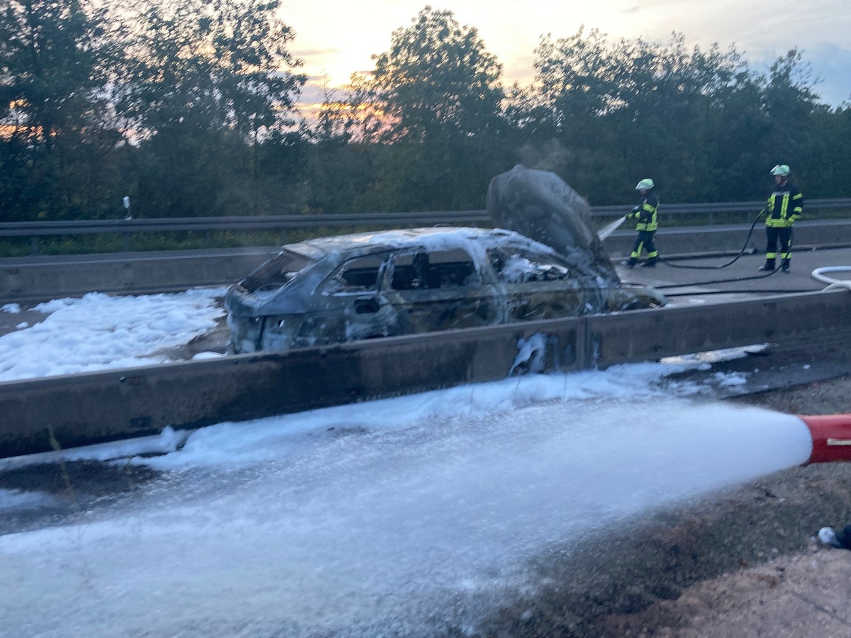 POL-OH: Fahrzeugbrand sorgt für Vollsperrung auf der A 7