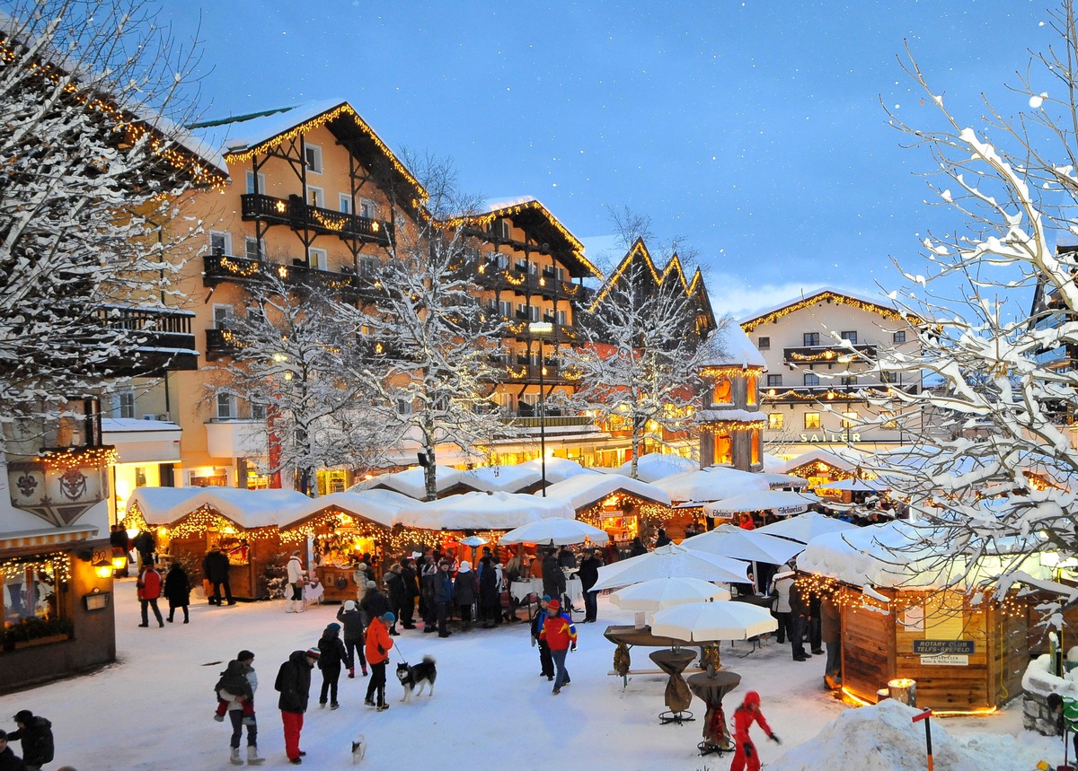 Weingenuss, Wintermärchen &amp; Weihnachtsmarkt - BILD