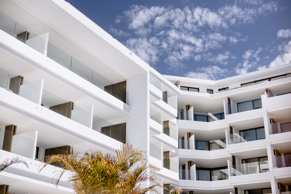 THE FLAG inaugura en Estepona el primer edificio de viviendas para mayores de España