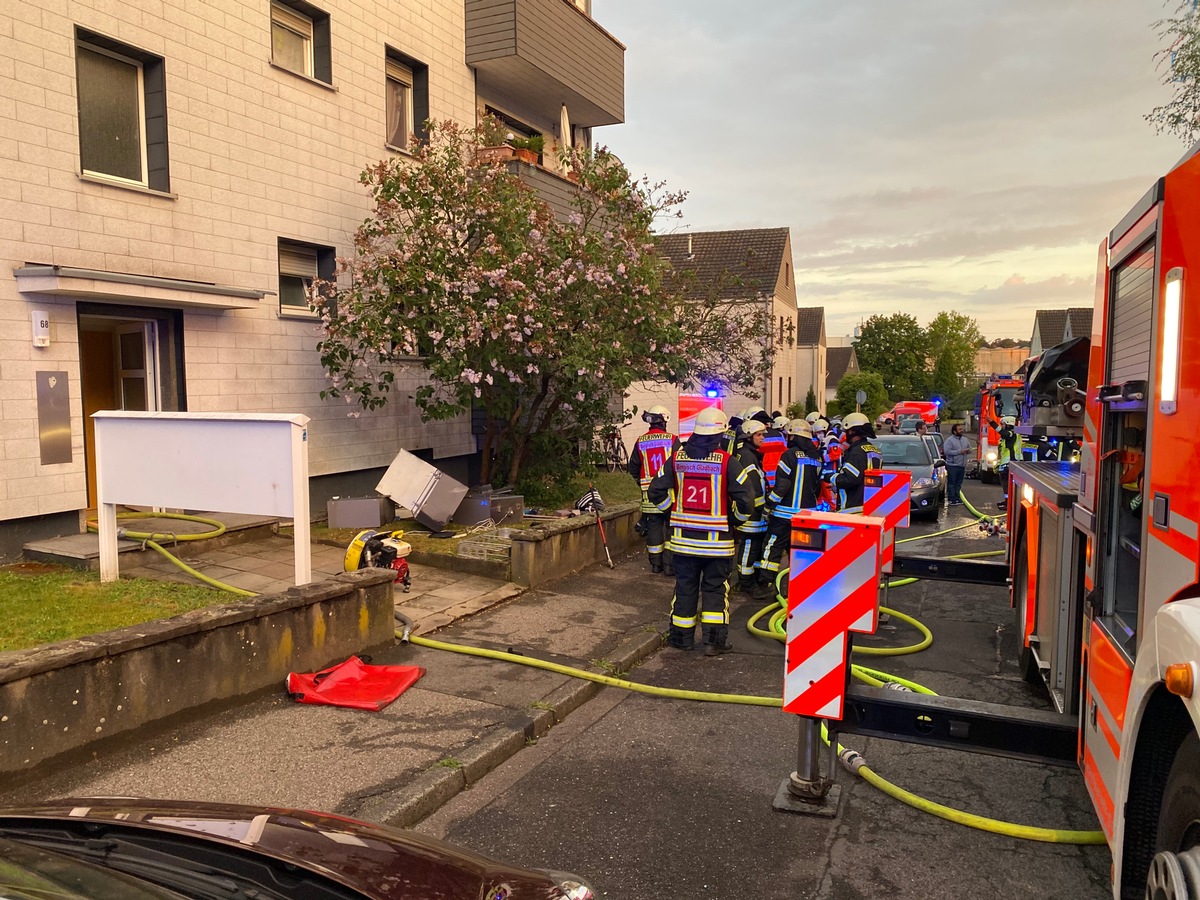 FW-GL: Wohnungsbrand im Stadtteil Gronau von Bergisch Gladbach