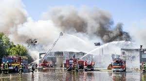 FW-DO: Großeinsatztag für Feuerwehr und Rettungsdienst Dortmund, 
30.06.2018 - Mehrere Einsätze halten die Feuerwehr in Atem