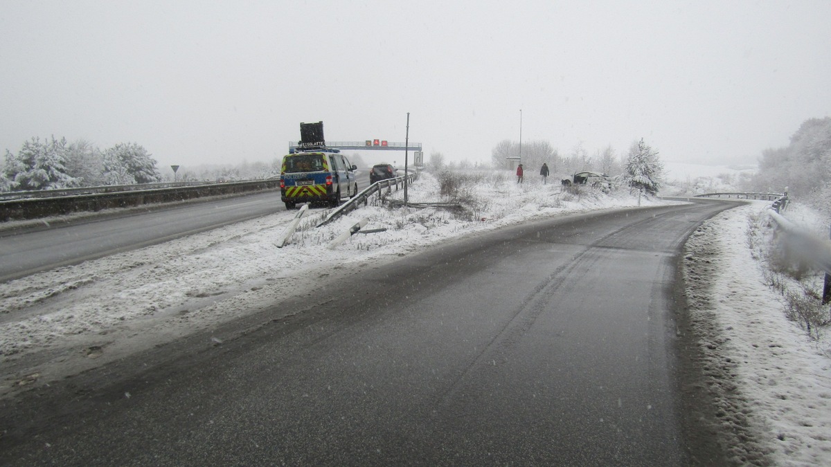 POL-PDKL: A63/Kaiserslautern, In die Böschung gerutscht