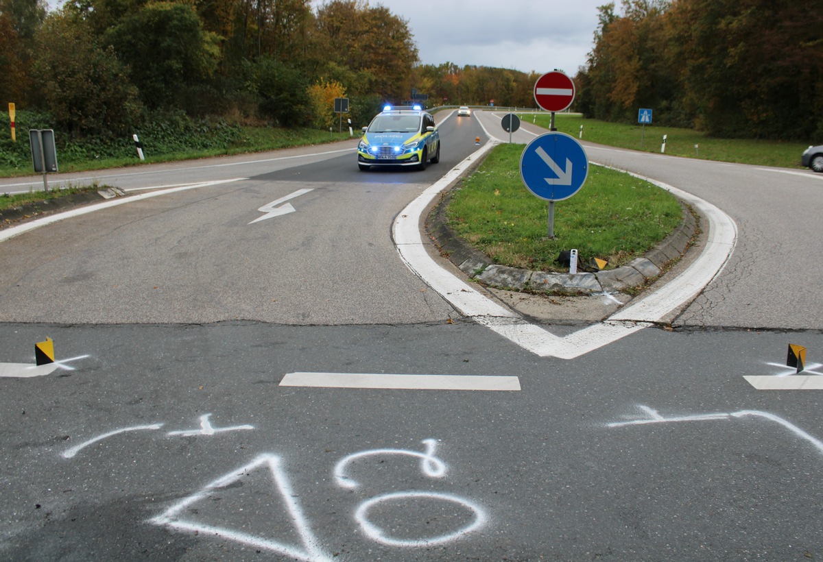 POL-HA: Vier Personen bei Autounfall leicht verletzt