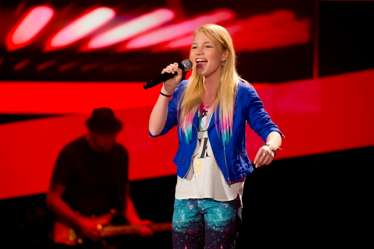 Neue Talente bei &quot;The Voice Kids&quot;: Eine Rapperin, ein Herzensbrecher und ein Metal-Kid singen am 12. April in SAT.1 (BILD)