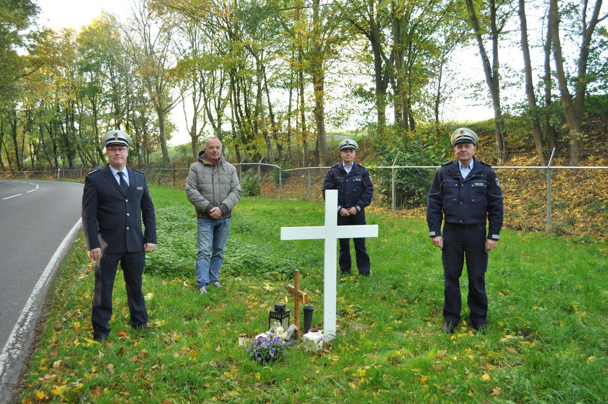 POL-HS: Polizei stellt weitere &quot;Weiße Kreuze&quot; auf